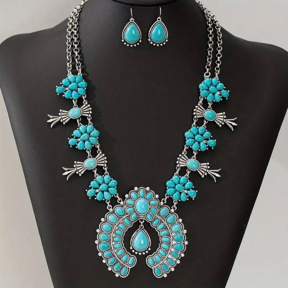Southwestern Turquoise & Silver Necklace Set Naja Pendant Matching Earrings - Picture 5 of 5